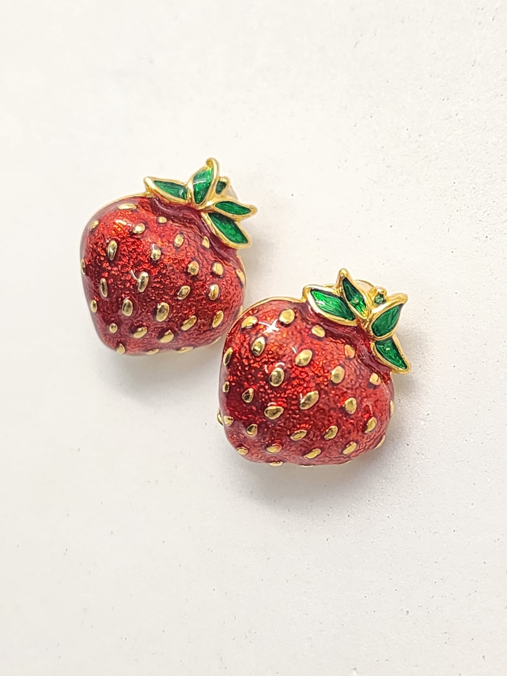Vintage 1993 MFA Museum of Fine Arts Enamel Strawberry Clip-On Earrings
